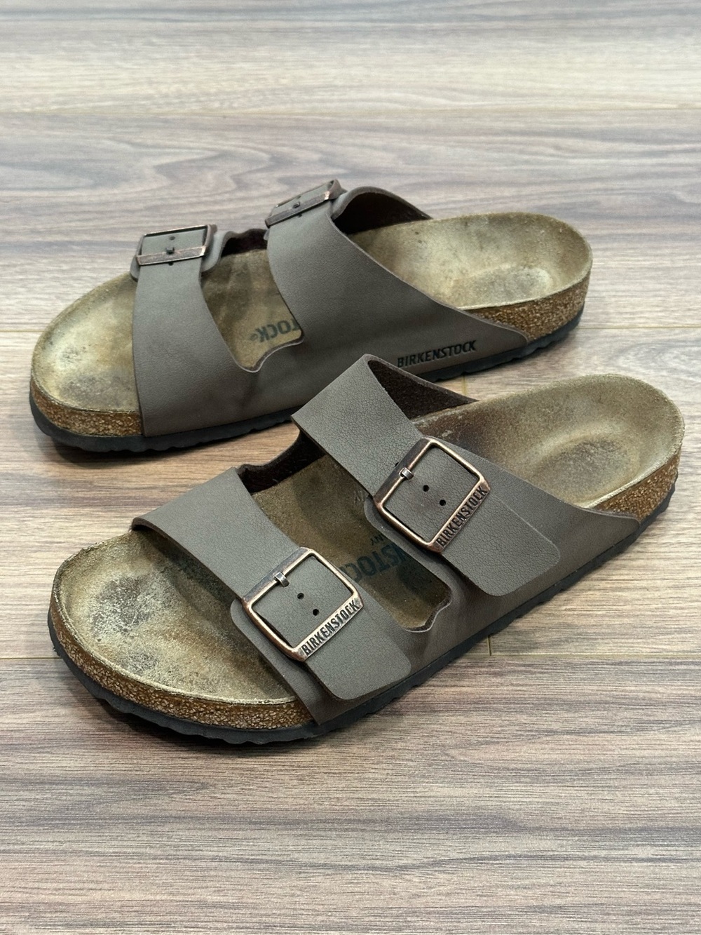 Birkenstock Women’s Arizona Sandals in Mocha Size 10